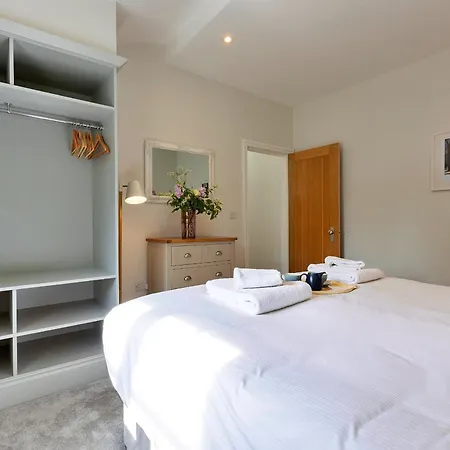 Finest Retreats - Cherry Nr Hall 펜션 Grantley