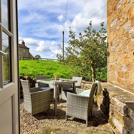 Finest Retreats - Cherry Nr Hall Grantley